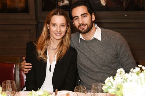 ilona smet couple|Ilona Smet fiancée : qui est Kamran Ahmed, son futur mari.